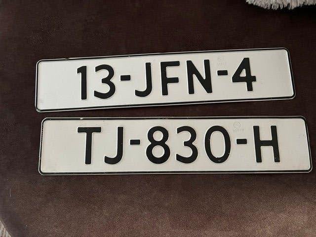 2 witte kentekenplaten, Ophalen of Verzenden, Gebruikt