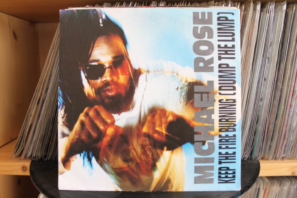 7" Single Michael Rose - Keep The Fire Burning (Dump The Lum, Gebruikt, 7 inch, Ophalen of Verzenden, Pop