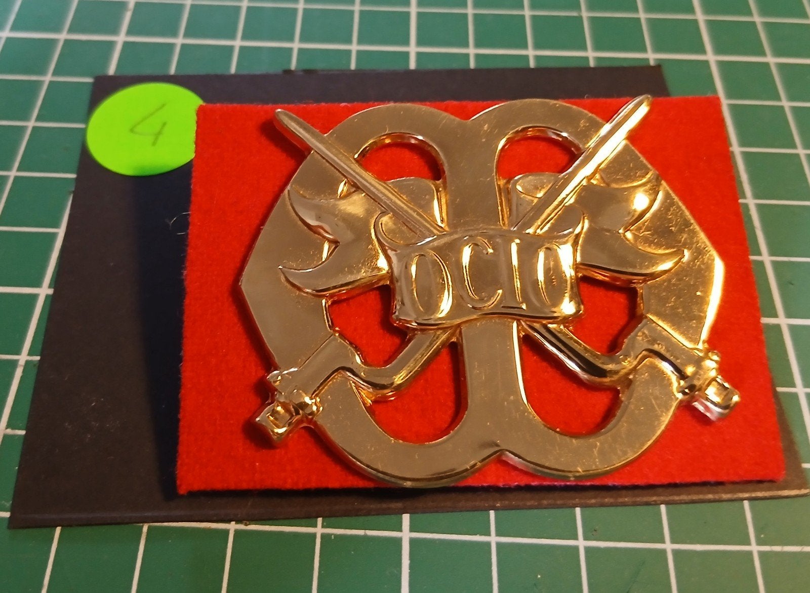 Baretembleem OCIO, Verzamelen, Militaria | Algemeen, Ophalen of Verzenden, Landmacht, Nederland, Embleem of Badge