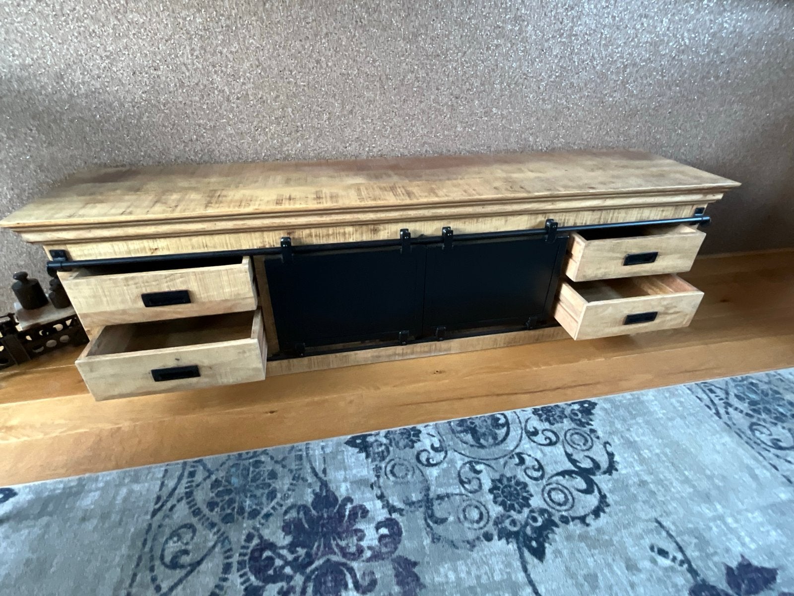 TV-meubel mangohout met 4 lades en 2 schuifdeuren, Ophalen, Gebruikt, 200 cm of meer, Minder dan 100 cm