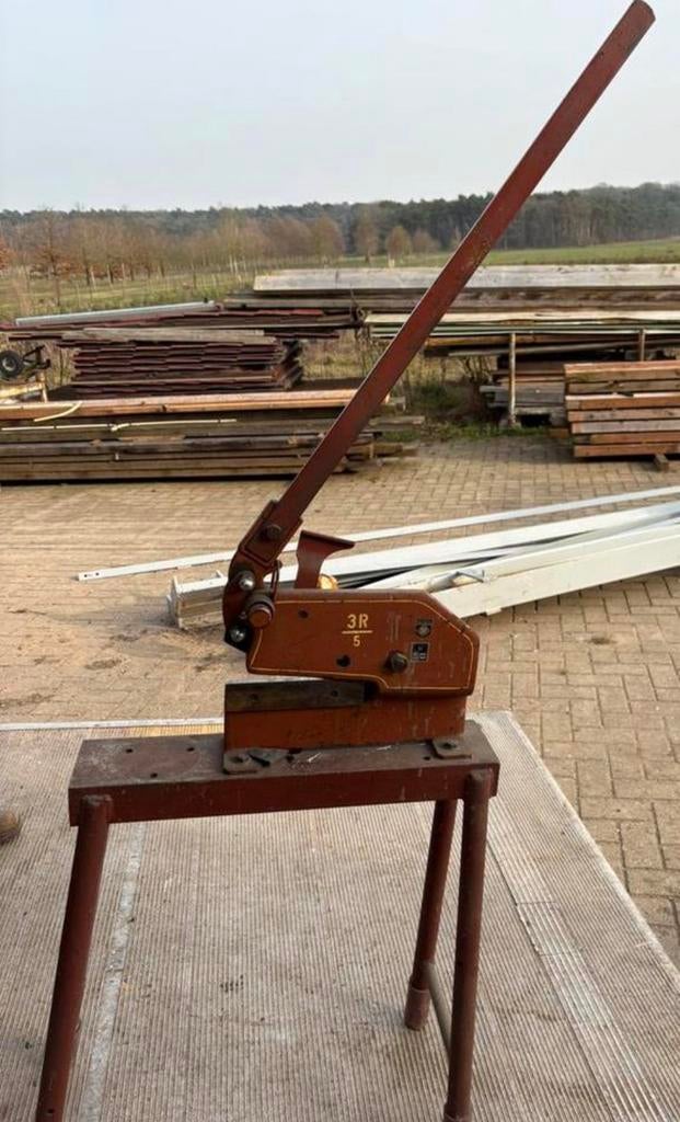 knipschaar, Ophalen, Zo goed als nieuw, Minder dan 700 watt, Haakse handslijpmachine