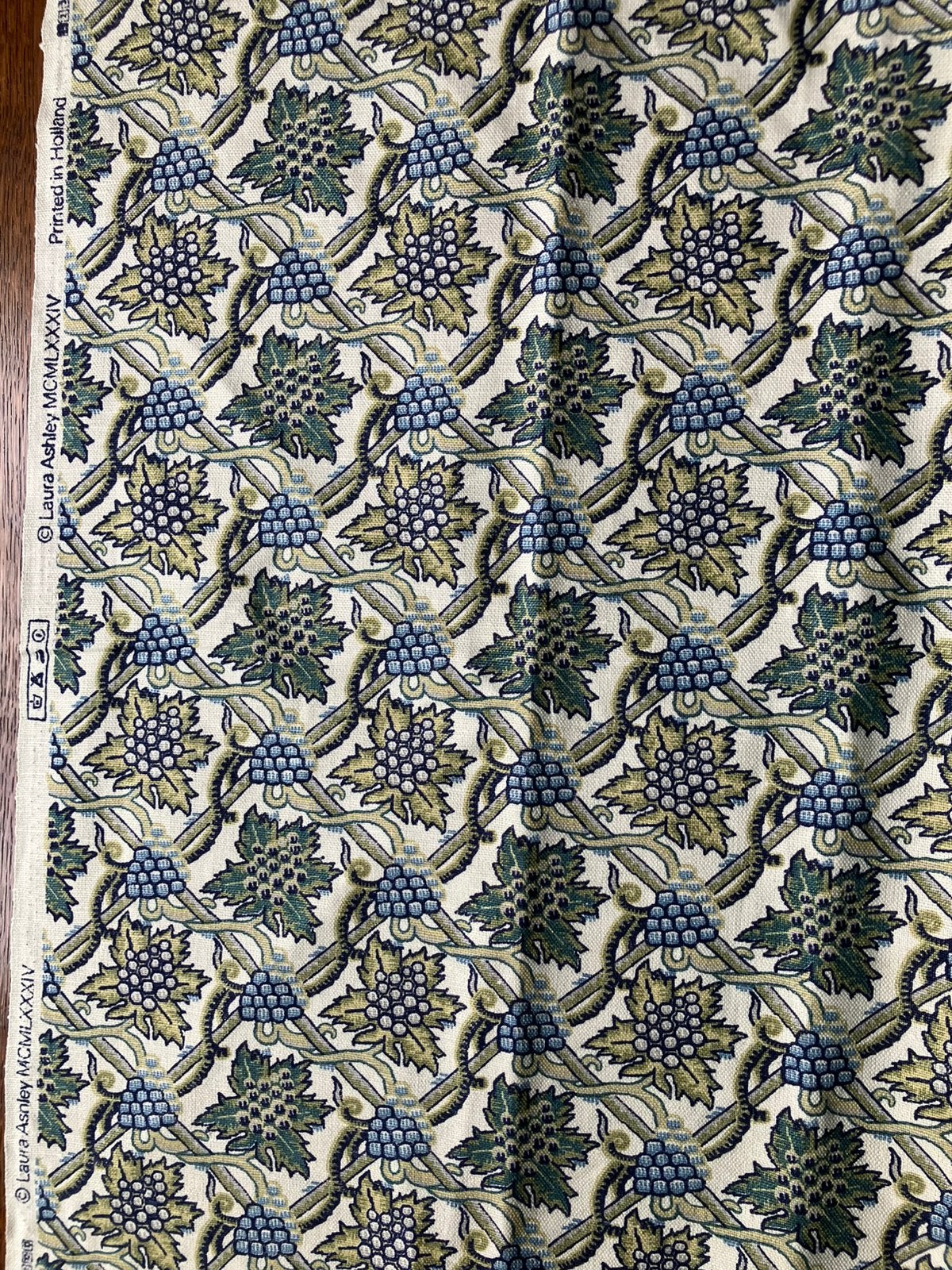 Vintage Laura Ashley gordijnen (2x), Huis en Inrichting, Stoffering | Gordijnen en Lamellen, Ophalen of Verzenden, Gordijn, Crème