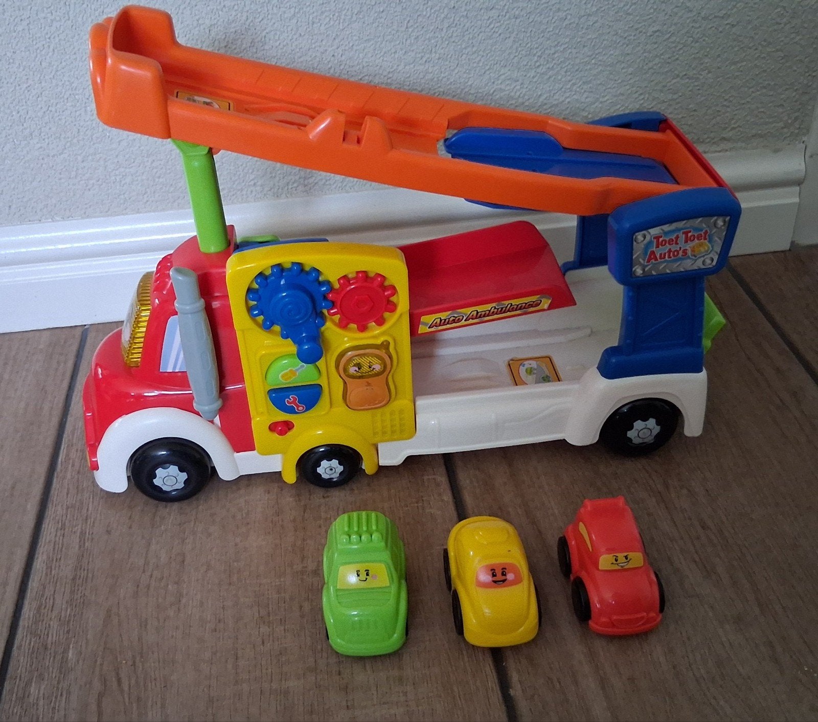 Vtech Toet Toet Auto's Vrachtwagen met 3 Auto's, Kinderen en Baby's, Ophalen of Verzenden, Gebruikt, 2 tot 4 jaar