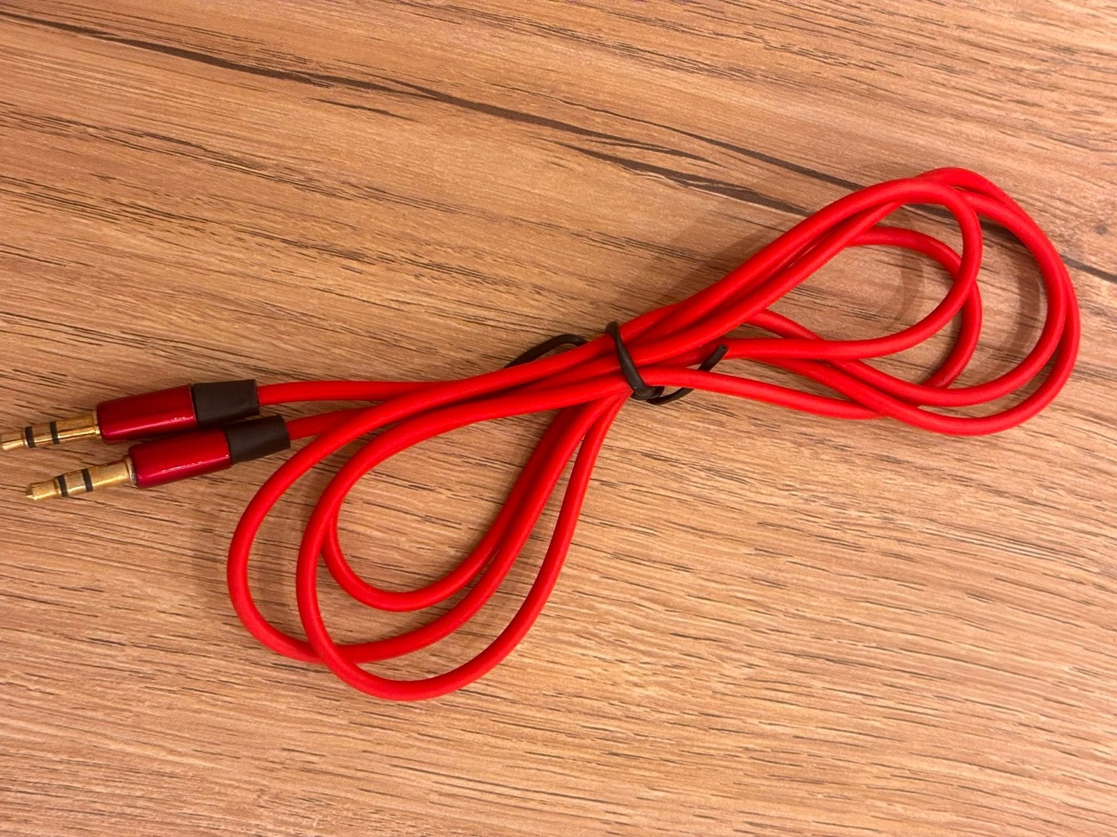 Dr. Dre Beats Audio koptelefoon aux kabel rood-nieuw, Ophalen of Verzenden, Nieuw, Minder dan 2 meter, Overige kabels