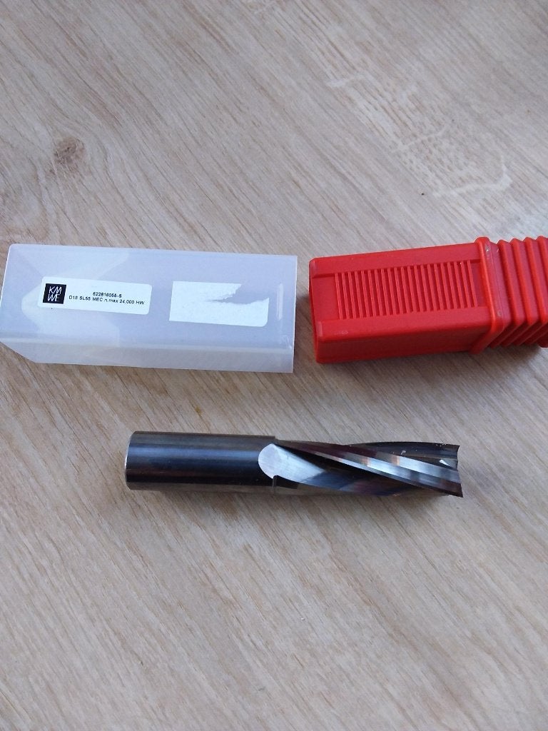 VHM Spiraalfrees (3-snijder) Positief, Ø18   100% nieuw, Ophalen of Verzenden, Nieuw, Elektrisch, Bovenfrees