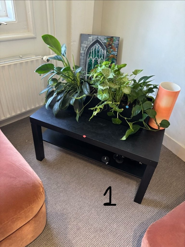 Zwarte salontafel met onderblad | 2x beschikbaar, Huis en Inrichting, Tafels | Sidetables, Ophalen, Gebruikt, 50 tot 100 cm, 25 tot 50 cm