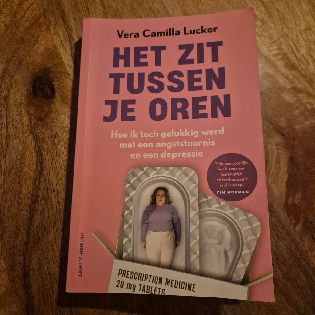 Het zit tussen je oren - Vera Camilla Lucker, Ophalen of Verzenden
