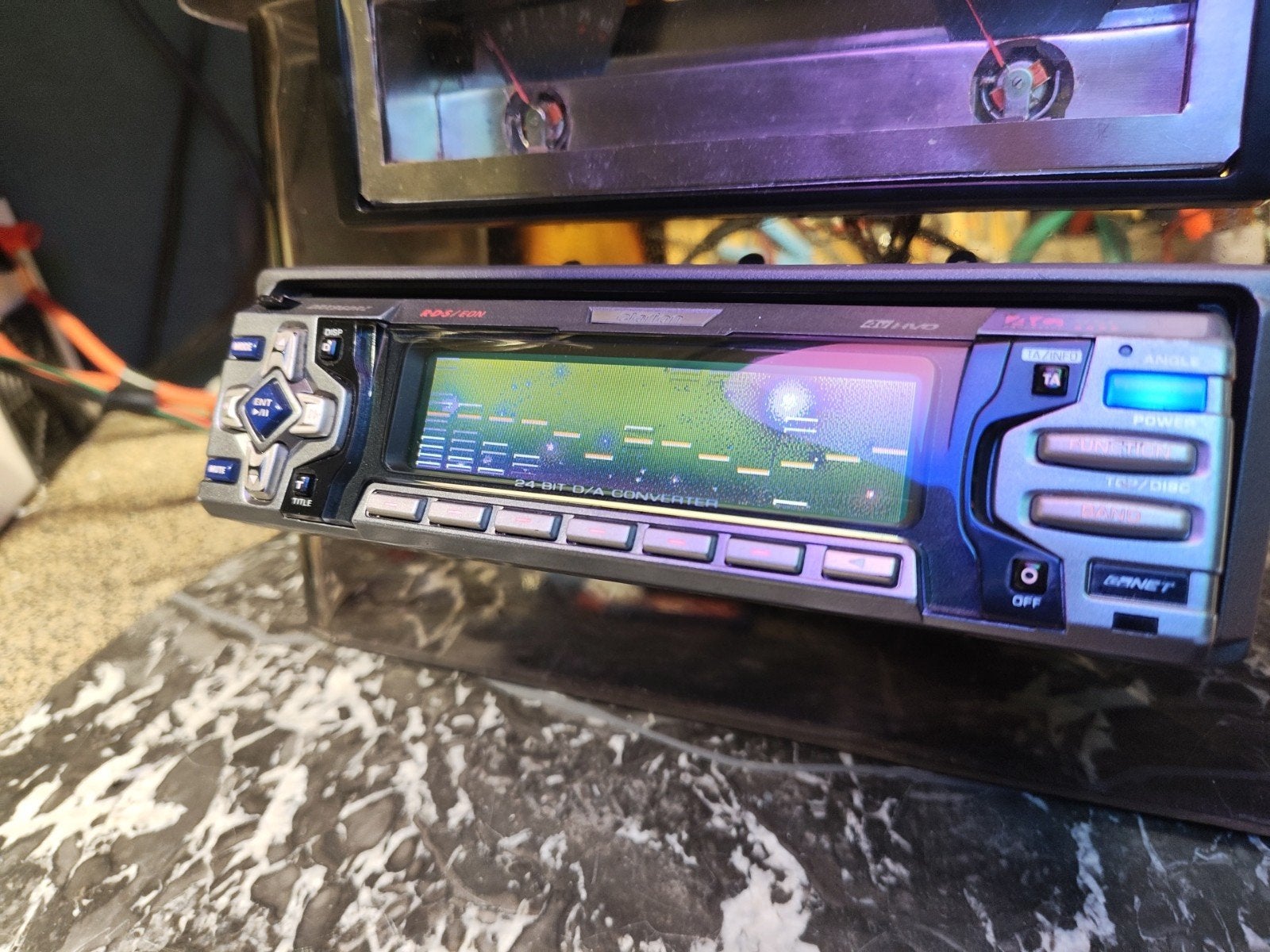 *Clarion*DRX960RZ*unit*met*CD-speler*dsp*EQ*animatie, Auto diversen, Ophalen of Verzenden