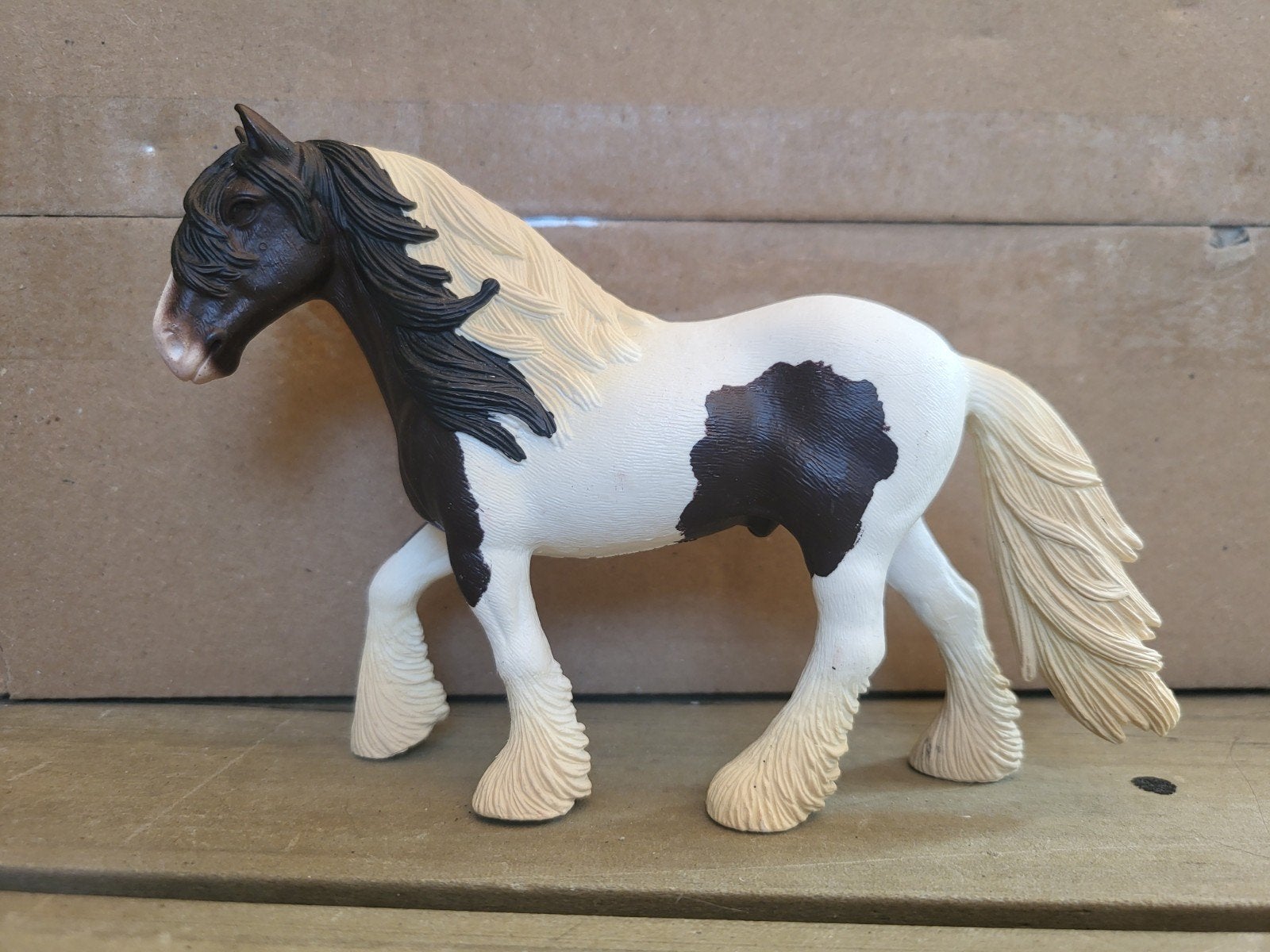 Schleich Tinker Hengst 13831 - Licht beschadigd, Verzamelen, Speelgoed, Gebruikt, Ophalen of Verzenden
