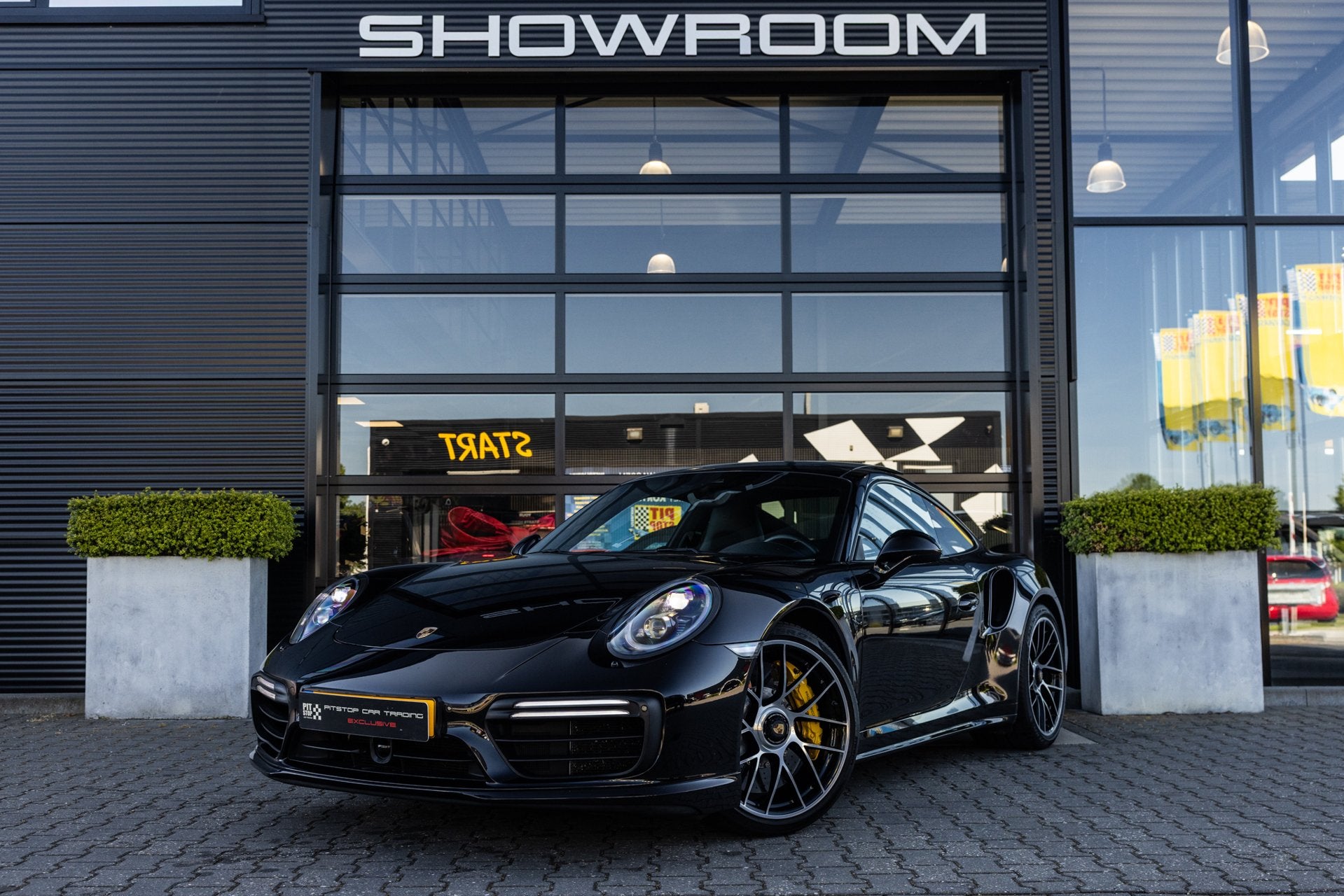 Porsche 911 991.2 3.8 Turbo S, 581pk NL-AUTO, Burmester, Pan, Auto's, Automaat, Gebruikt, 4 stoelen, Zwart