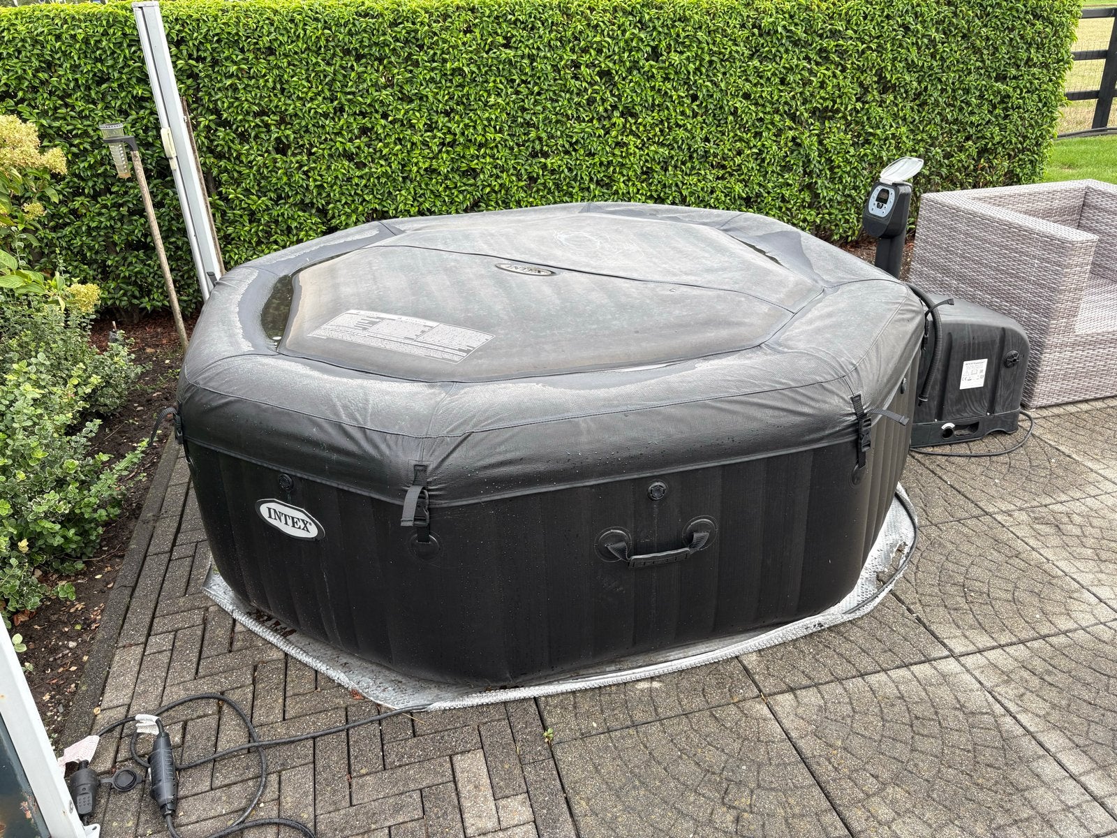Intex PureSpa Jacuzzi 6 persoons. Lek moeilijk te repareren., Tuin en Terras, Ophalen, Gebruikt, Opblaaszwembad, Rond