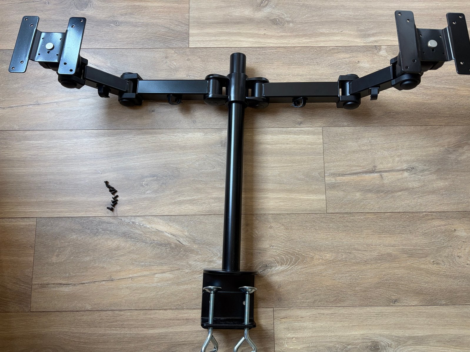 Monitorarm - 2 schermen - Newstar FPMA-D960D, 100 tot 150 cm, Ophalen of Verzenden, Zo goed als nieuw, Minder dan 100 cm