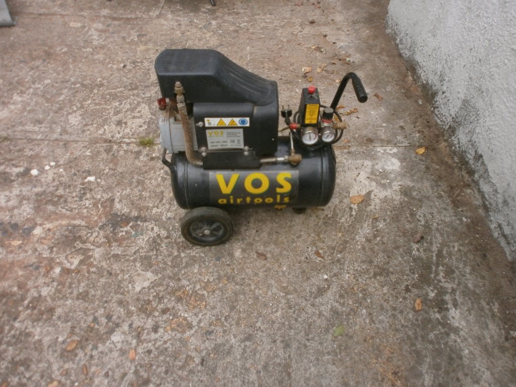 Compressor, Doe-het-zelf en Verbouw, Compressors, Ophalen, Gebruikt, 6 tot 10 bar, 200 tot 400 liter/min