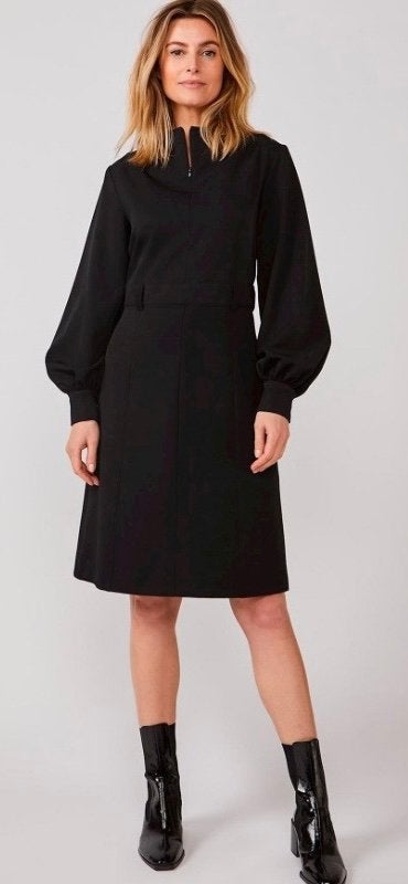 Summum woman zwart jurkje maat 34 nieuw met kaartjes, Zwart, Nieuw, Ophalen of Verzenden, Knielengte