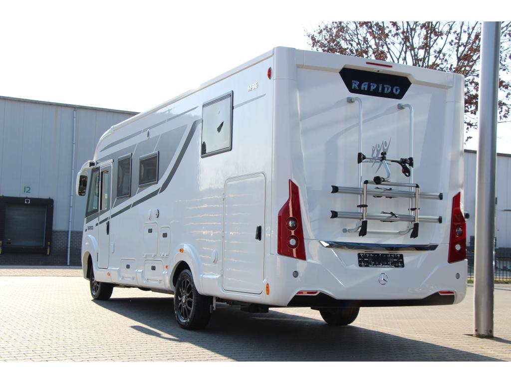 Rapido M96 - 170PK AUTOM - QUEENSBED + HEFBED - FACE 2 FACE, Chemisch toilet, Afzuigkap, Ringverwarming, Bedrijf