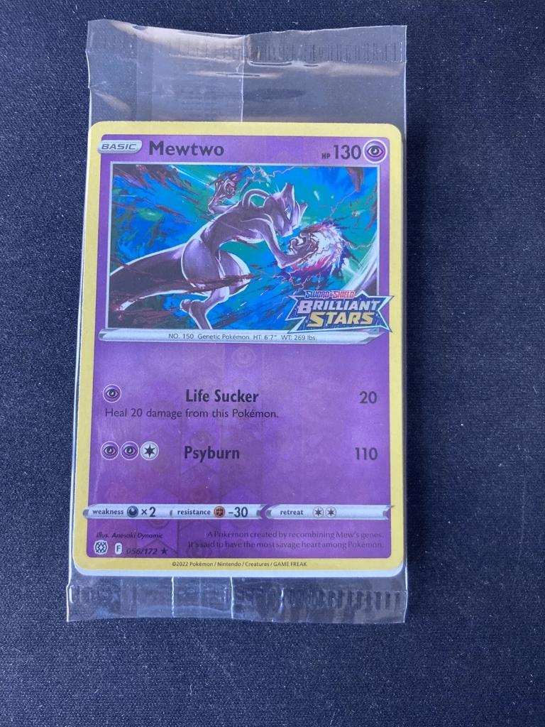 Pokemon brilliant stars store promo holo mewtwo, geseald, Ophalen of Verzenden, Zo goed als nieuw, Losse kaart, Foil