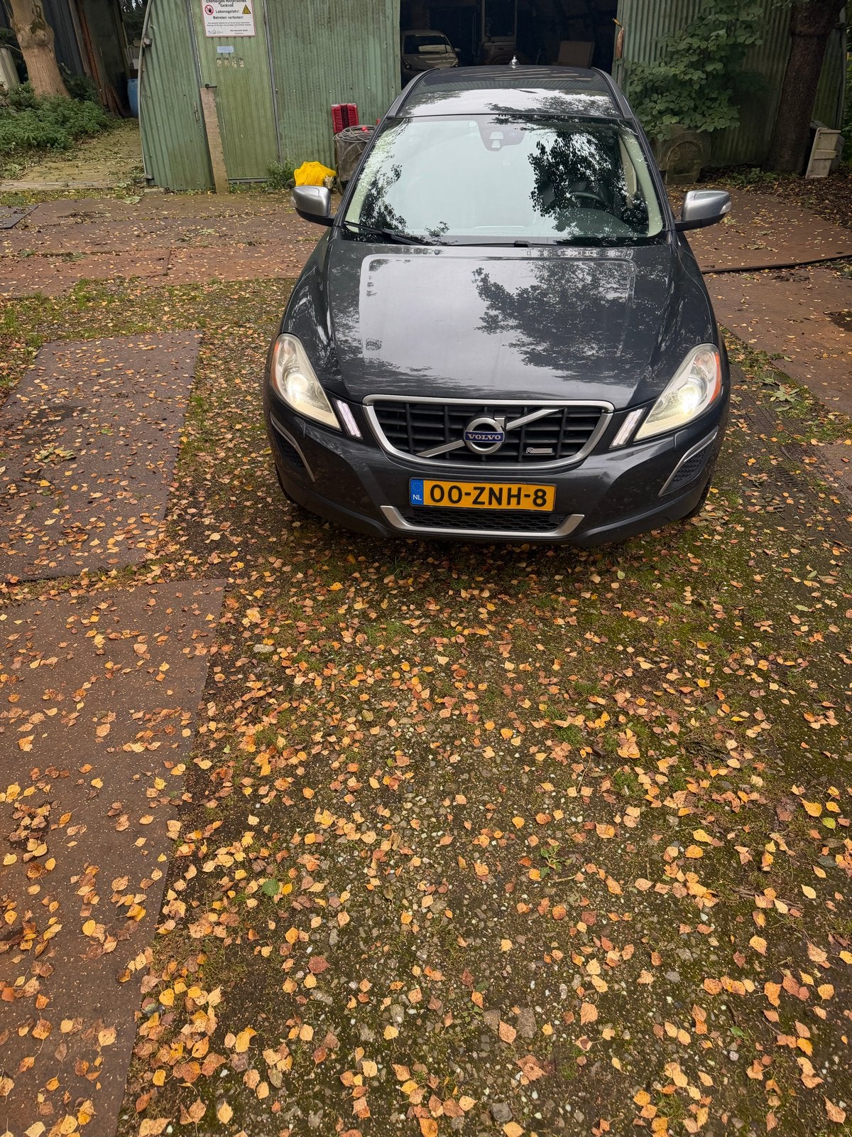 Volvo XC60 D5 Aut6 2013 Grijs, Auto's, Automaat, 15 km/l, Zwart, 2000 kg