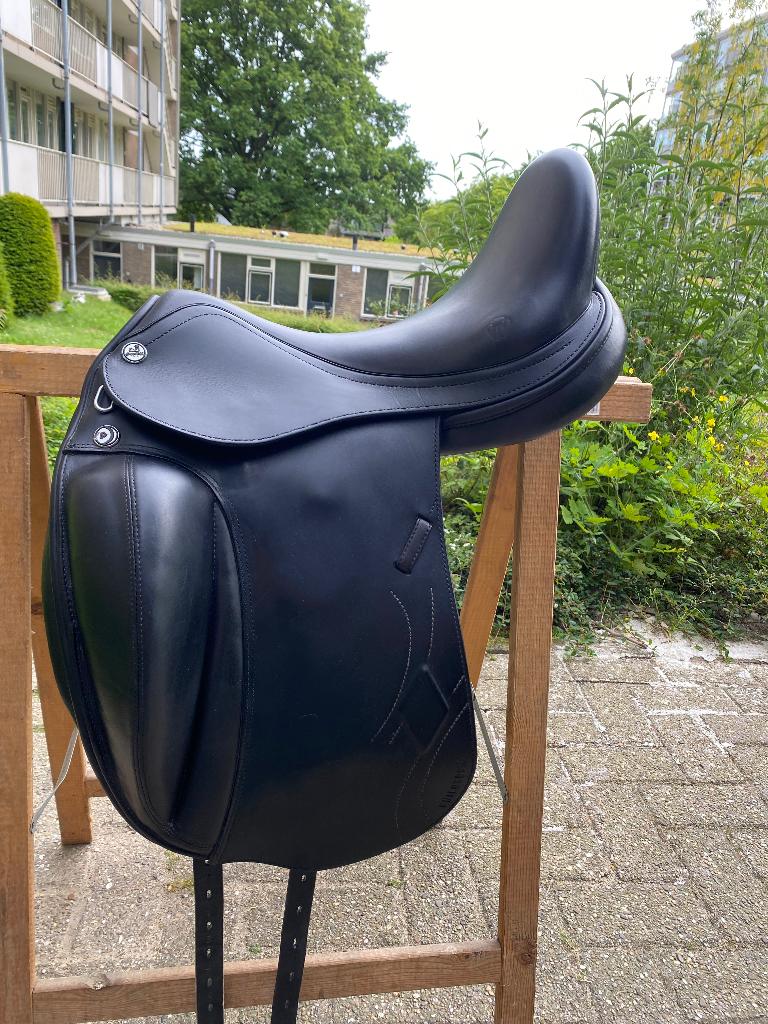 Prestige Philosophy K dressuurzadel, Dieren en Toebehoren, Paarden en Pony's | Zadels, Ophalen, Zo goed als nieuw, Dressuur