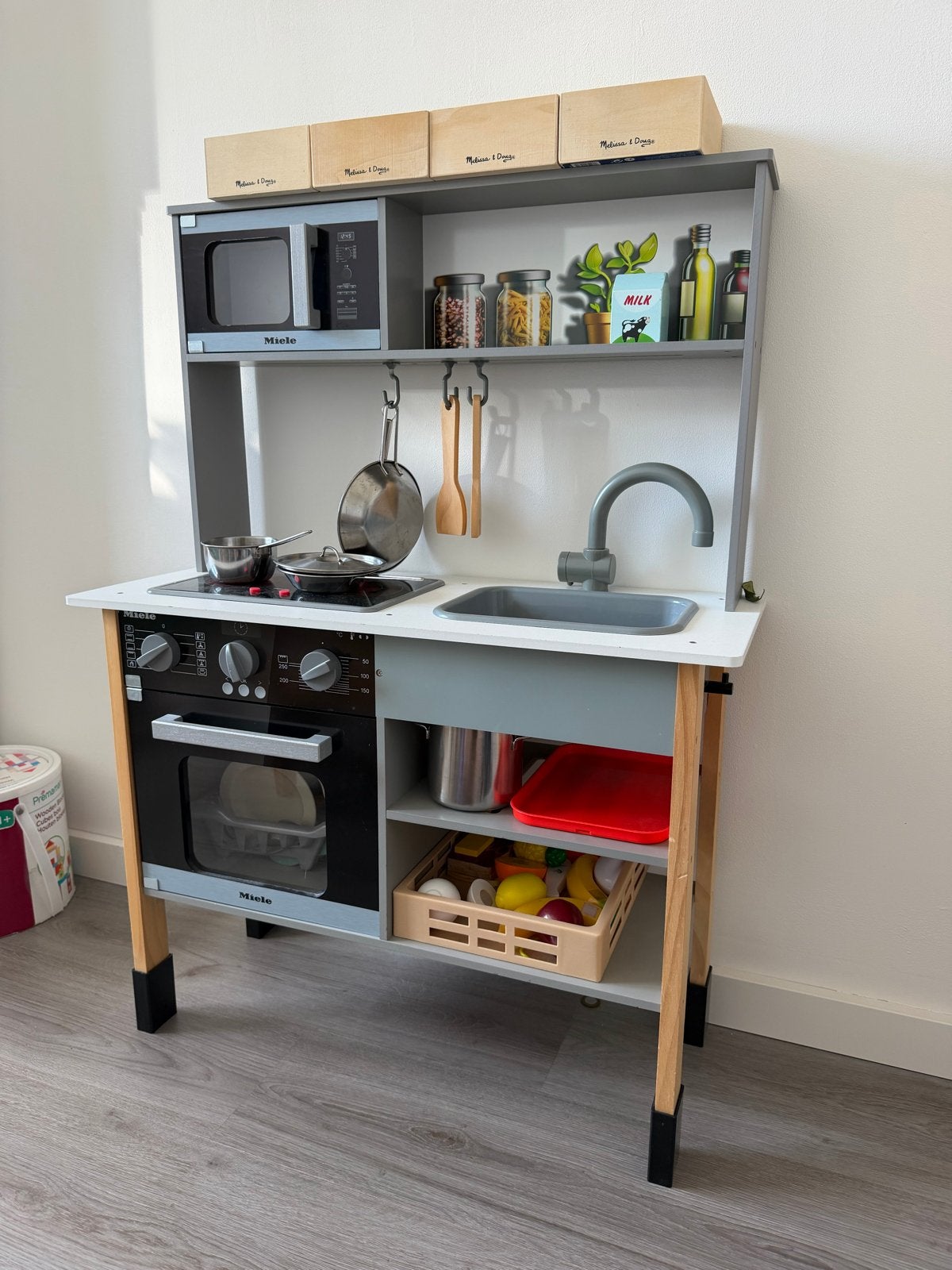 Miele Speelkeuken met accessoires, Ophalen, Gebruikt, Knutselen