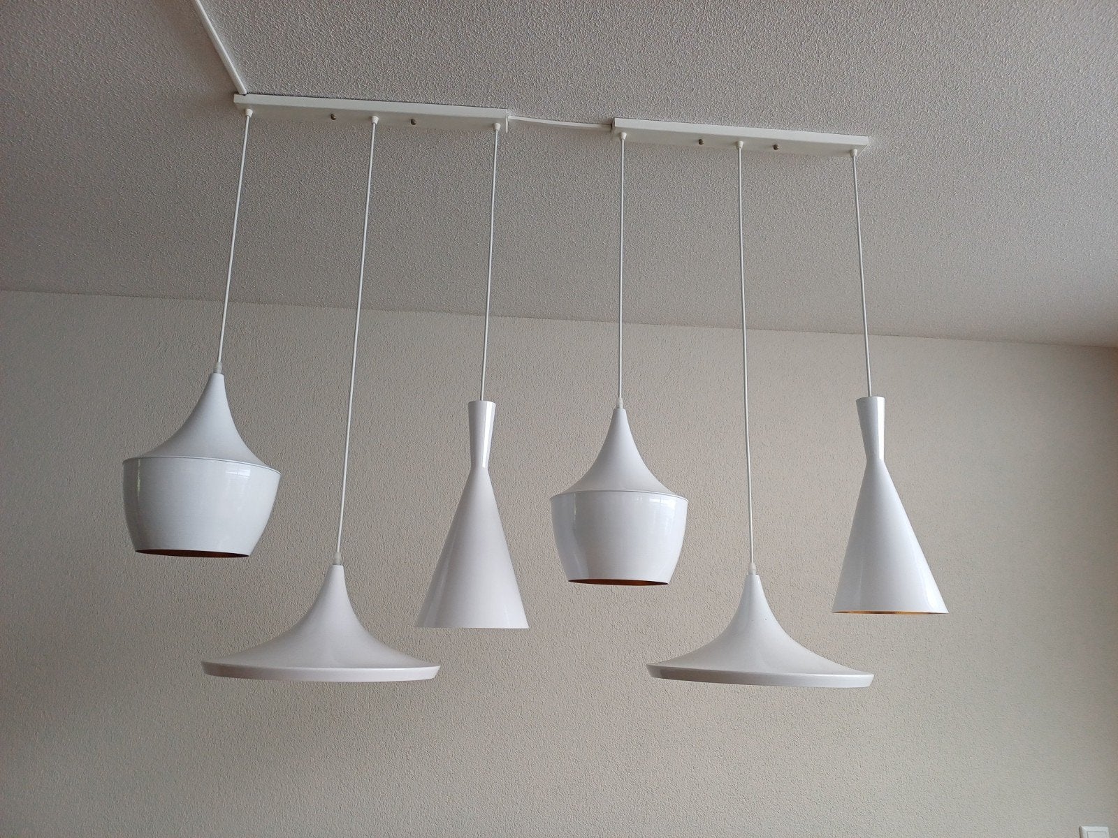 6 witte hanglampen goud | eettafellamp | 2 plafondbalken 50, Ophalen of Verzenden, Zo goed als nieuw, Metaal
