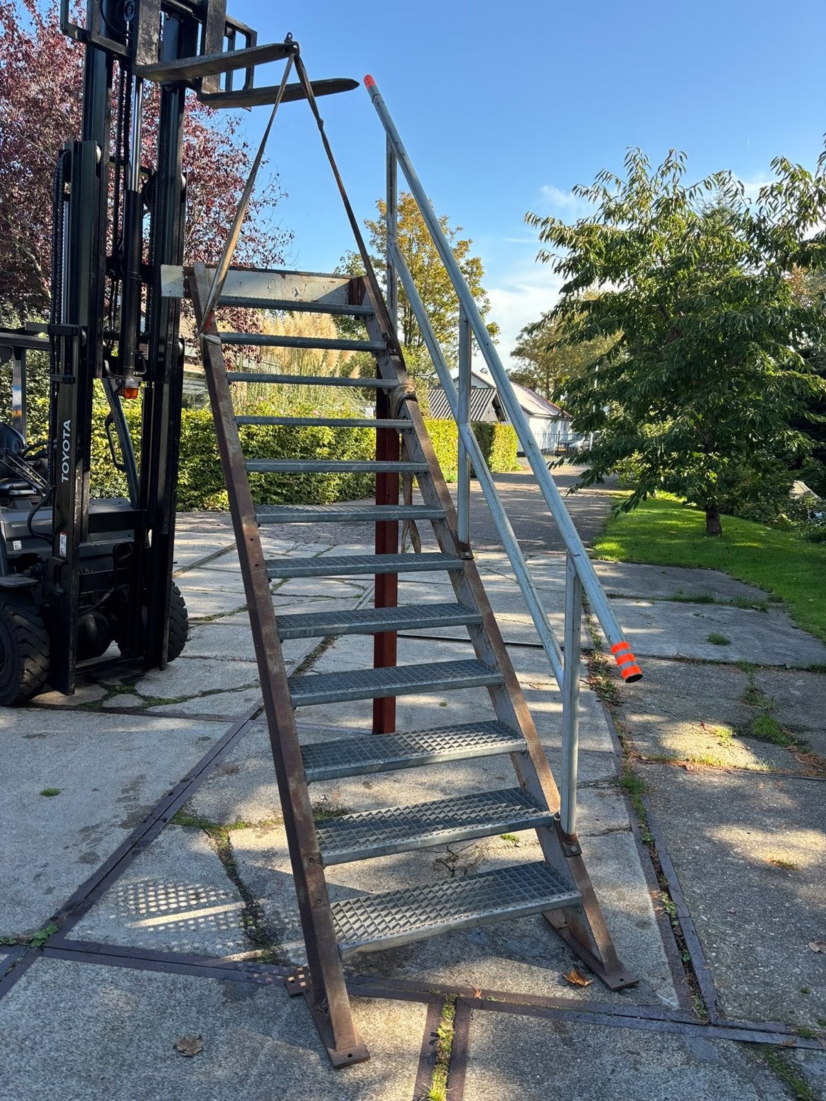 Stevige gebruikte  staken trap met leuning, Ophalen, Gebruikt, Trap, 2 tot 4 meter