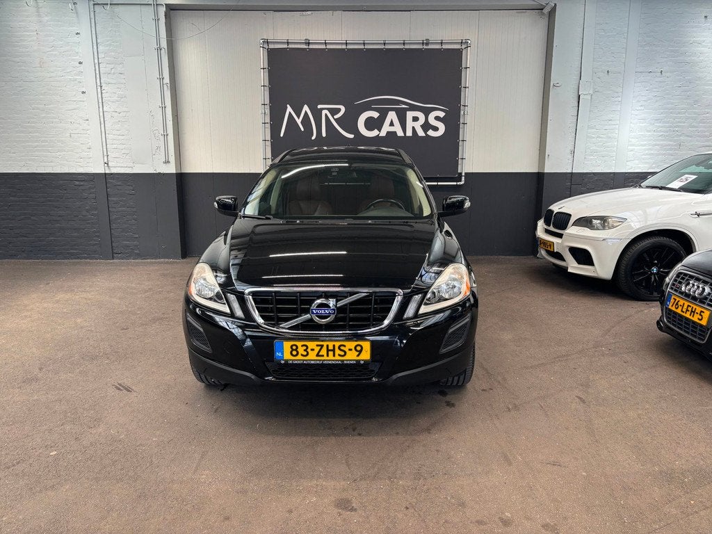 Volvo XC60 2.0 T5 Momentum, Auto's, Volvo, Euro 5, 4 cilinders, Zwart, Leder