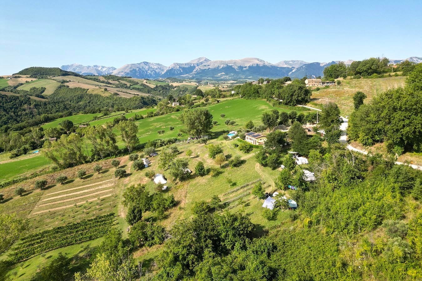 Agriturismo met mini-camping, restaurant en biolandbouw!, Penna San Giovanni, Overige soorten, Italië, 310 m²