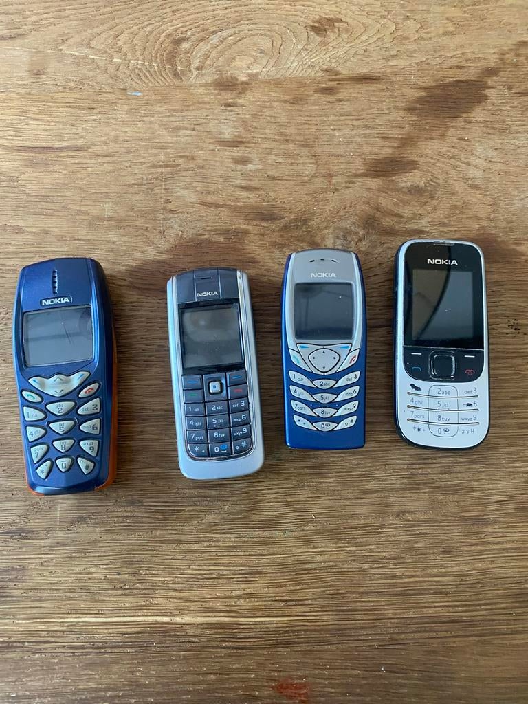 Nokia telefoons met camera (2 stuks), Ophalen of Verzenden, Niet werkend, Minder dan 3 megapixel