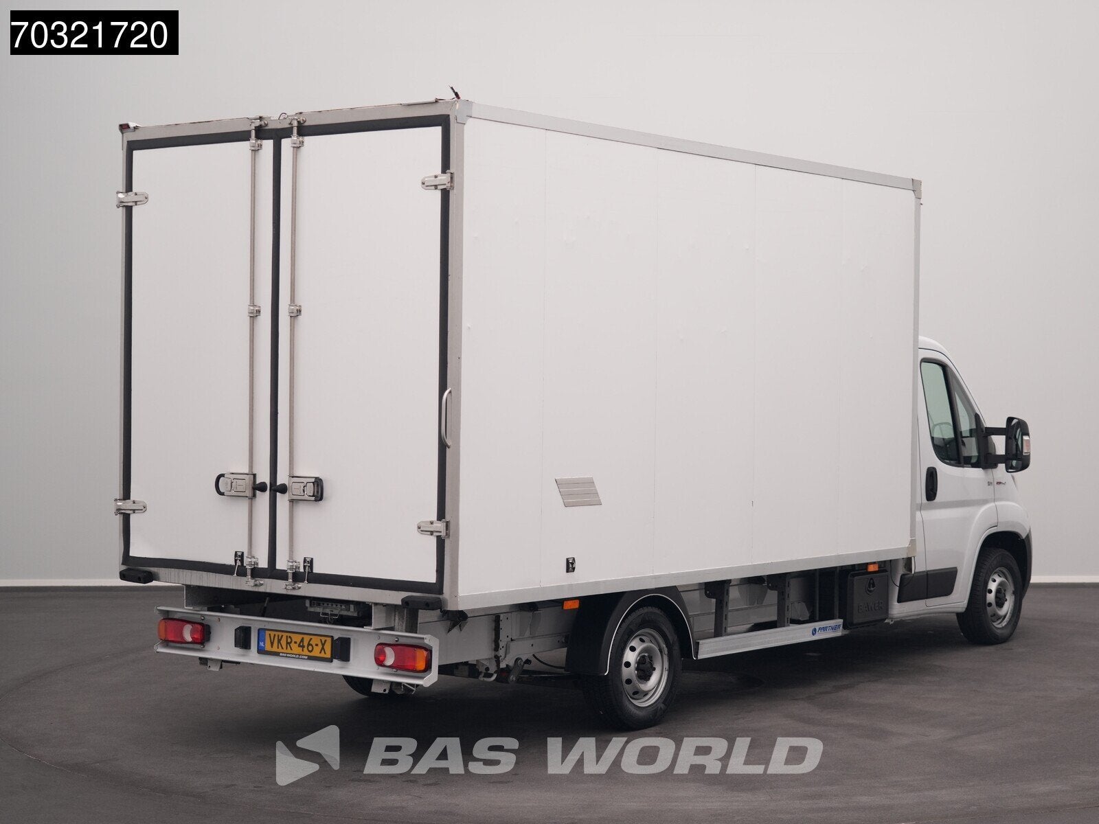 Fiat Ducato 140pk Zijdeur Achterdeuren Bakwagen Airco Cruise, Stof, Gebruikt, 2525 kg, 2500 kg