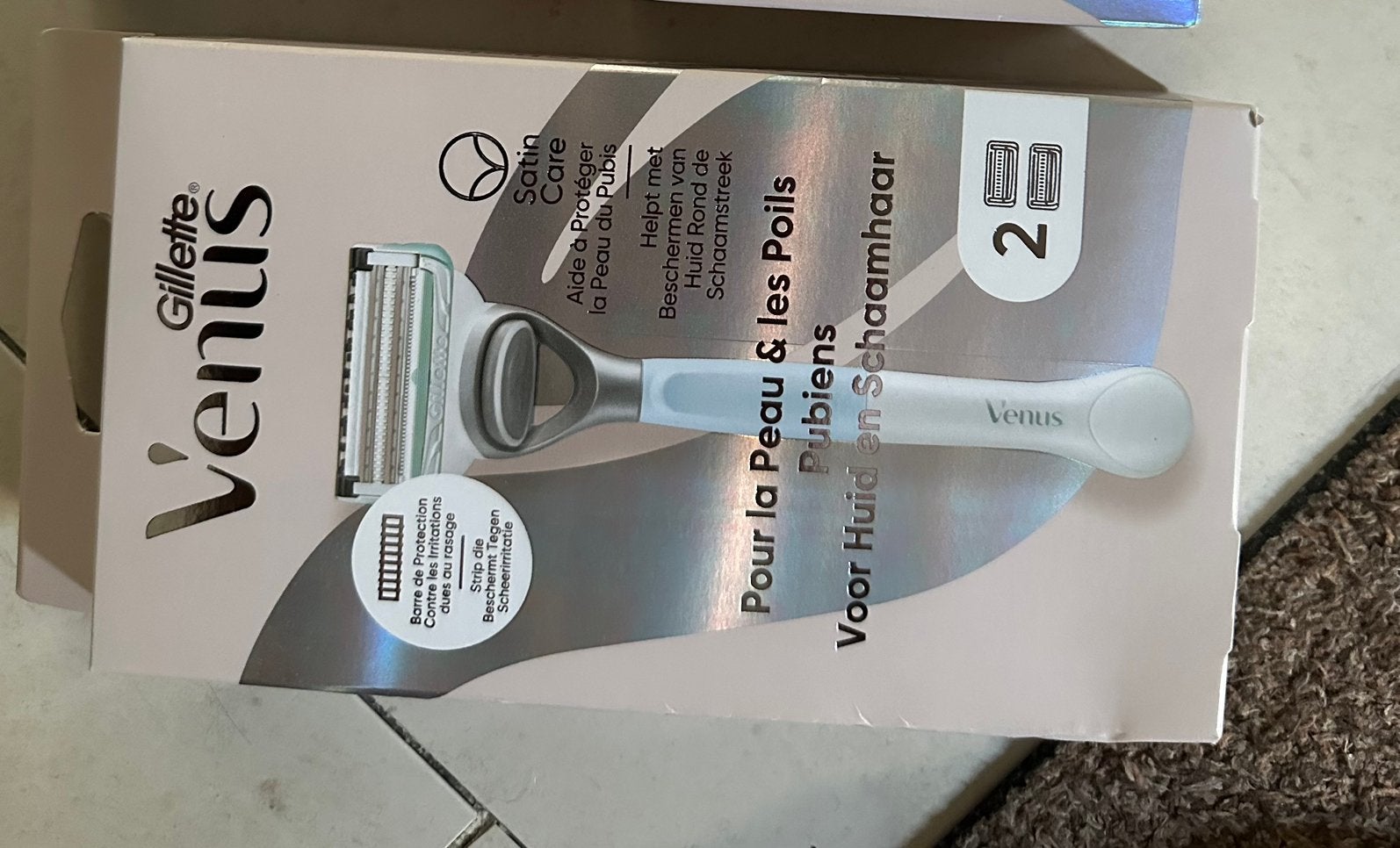 Gillette Venus razor met 2 mesjes, Ophalen, Zo goed als nieuw, Overige typen