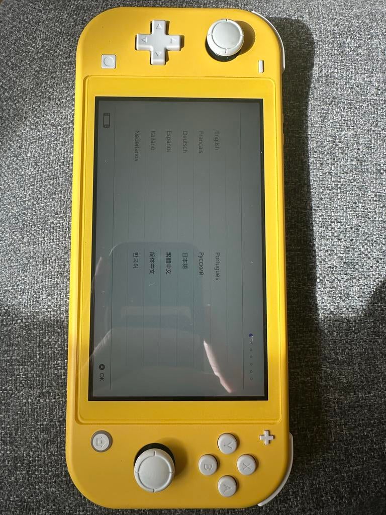 Nintendo Switch Lite Geel met Hoesje - Getest en Werkend, Ophalen, Geel, Gebruikt, Met beschermhoes of tas