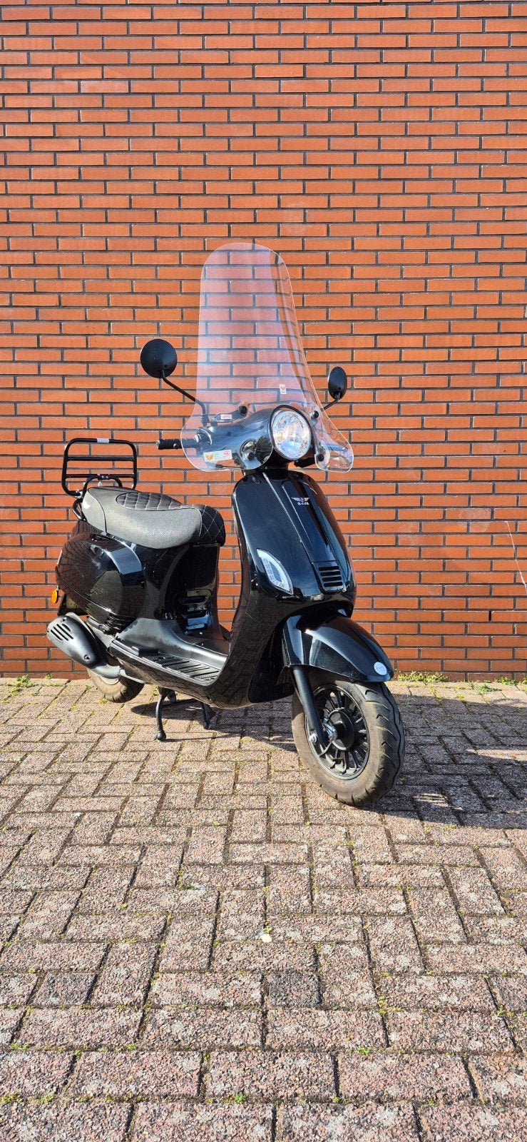 Cashmere | djjd | 25 km | Snor, Gebruikt, X, Benzine, Ophalen