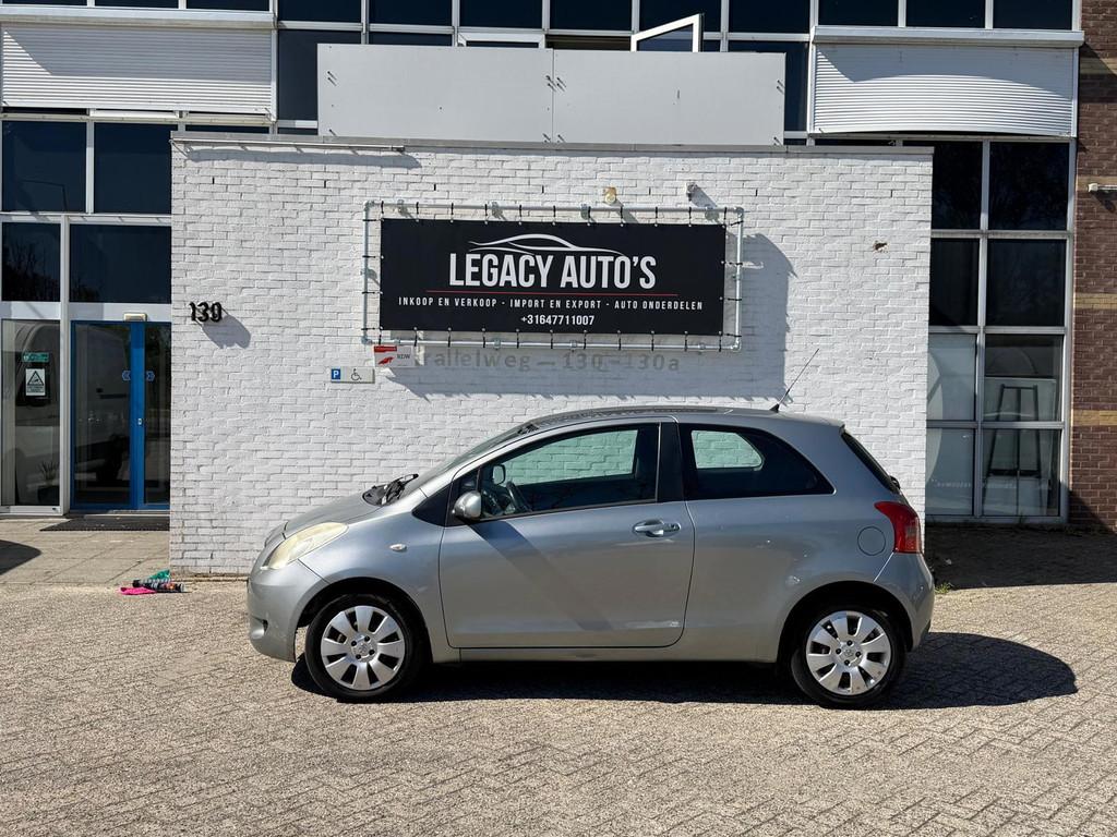 Toyota Yaris 1.3 VVTi Sol MMT - AUTOMAAT - AIRCO - RIJDT & S, Auto's, Toyota, Stof, 4 cilinders, Origineel Nederlands, Bedrijf