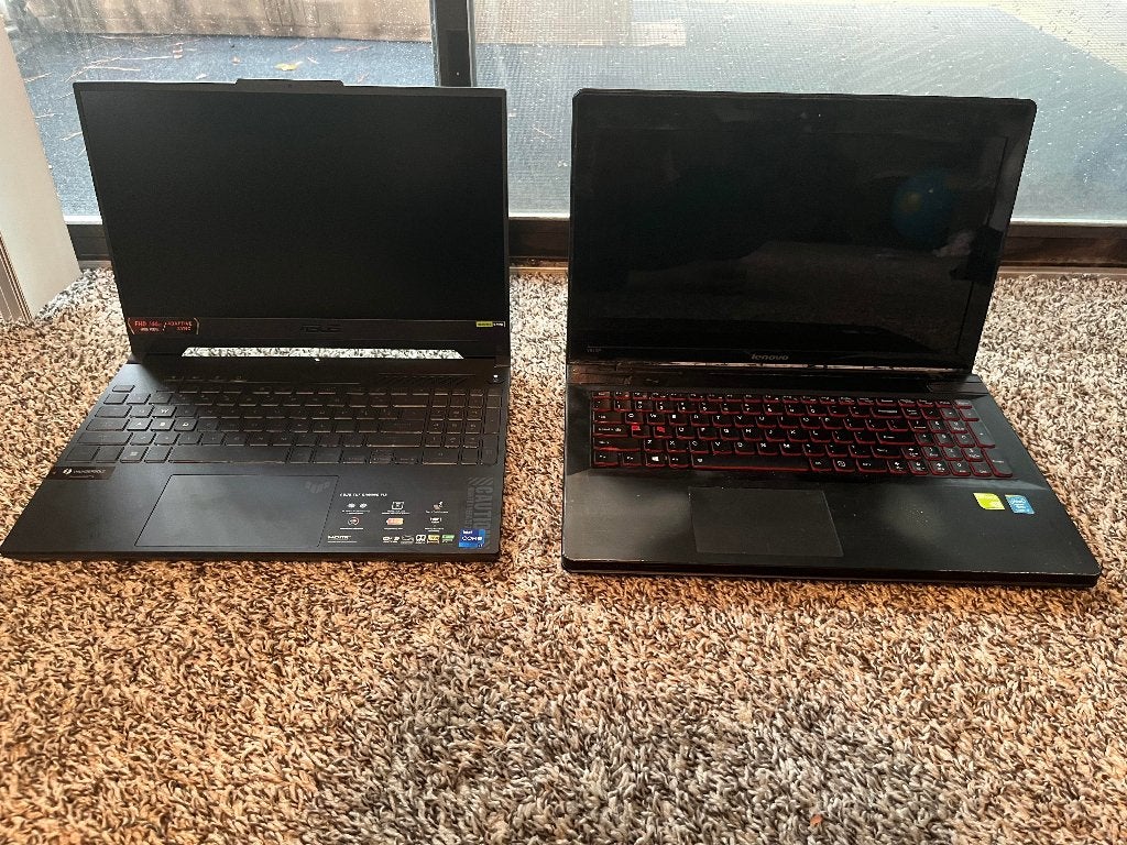 Heeft u nog een oude laptop ......ik kom deze graag ophalen, Computers en Software, Windows Laptops, Ophalen, 15 inch, Onbekend