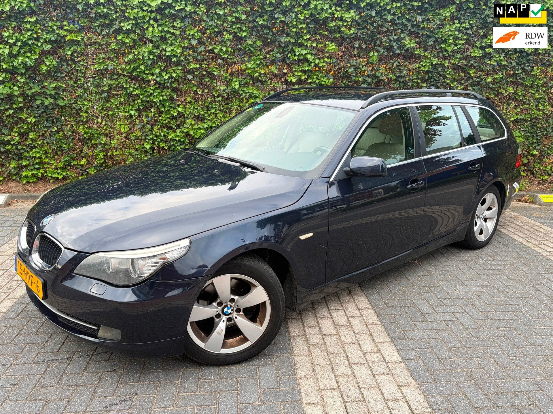 BMW 5-serie Touring 520i Business Line Edition I AUT VOL OPT, Auto's, Automaat, Achterwielaandrijving, 4 cilinders, Automatische klimaatregeling