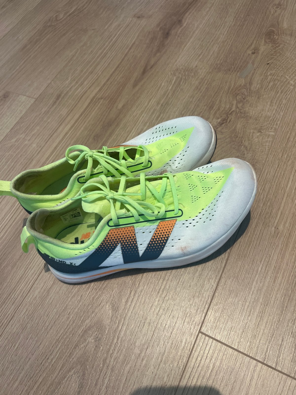 New Balance FuelCell MD-X Spikes 38,5 - in goede staat, Sport en Fitness, Loopsport en Atletiek, Ophalen of Verzenden, Zo goed als nieuw