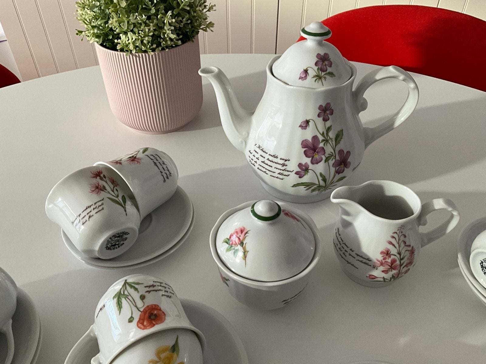 Exclusief Libelle Porselein Servies - Theepot, Kopjes, Suike, Overige merken, Klassiek, Ophalen of Verzenden, Zo goed als nieuw