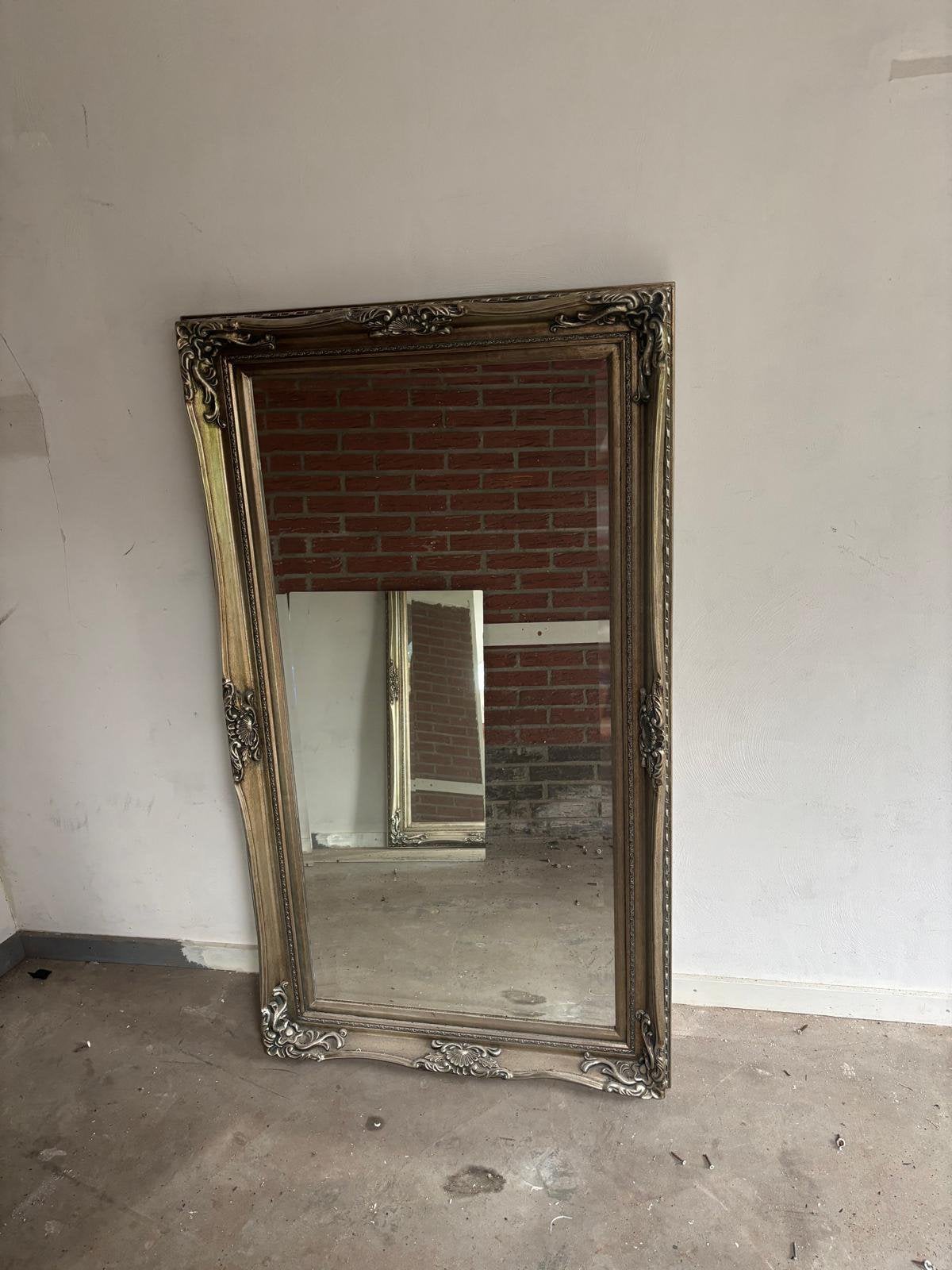 Spiegel met sierlijst 140 x 80 cm., Huis en Inrichting, Woonaccessoires | Spiegels, Ophalen, Zo goed als nieuw, Rechthoekig