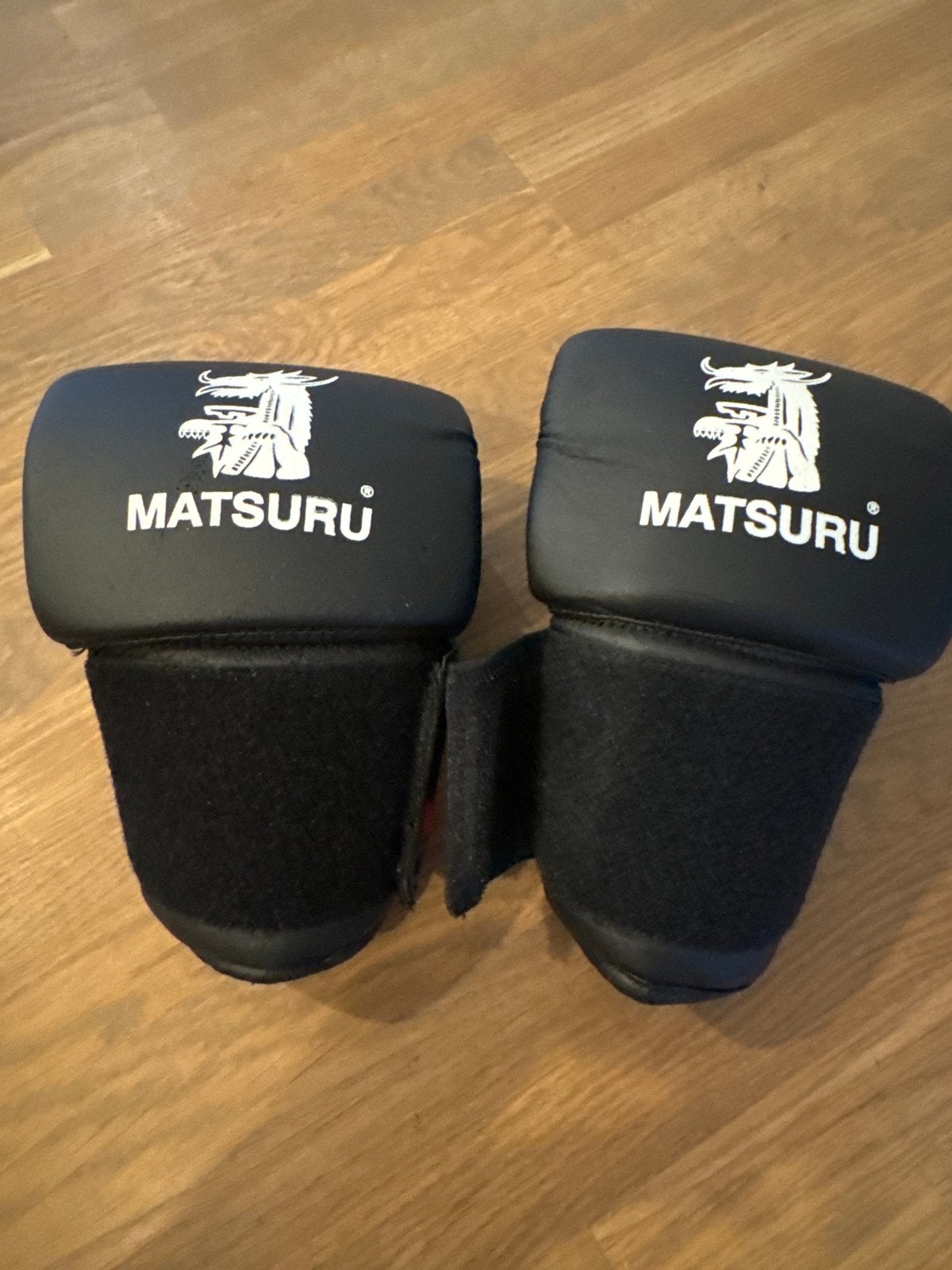 Matsuru Boksbeschermers Maat M - Zo goed als nieuw, Ophalen, Zo goed als nieuw, Boksbeschermers