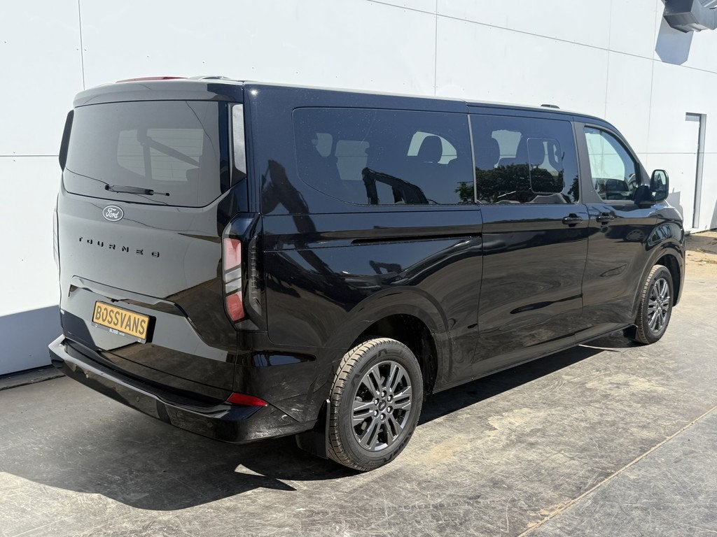 Ford Tourneo Custom 233PK PHEV In BPM/Ex BTW Titanium 9-Pers, Auto's, Bestelauto's, 232 pk, Gebruikt, Zwart, 4 cilinders