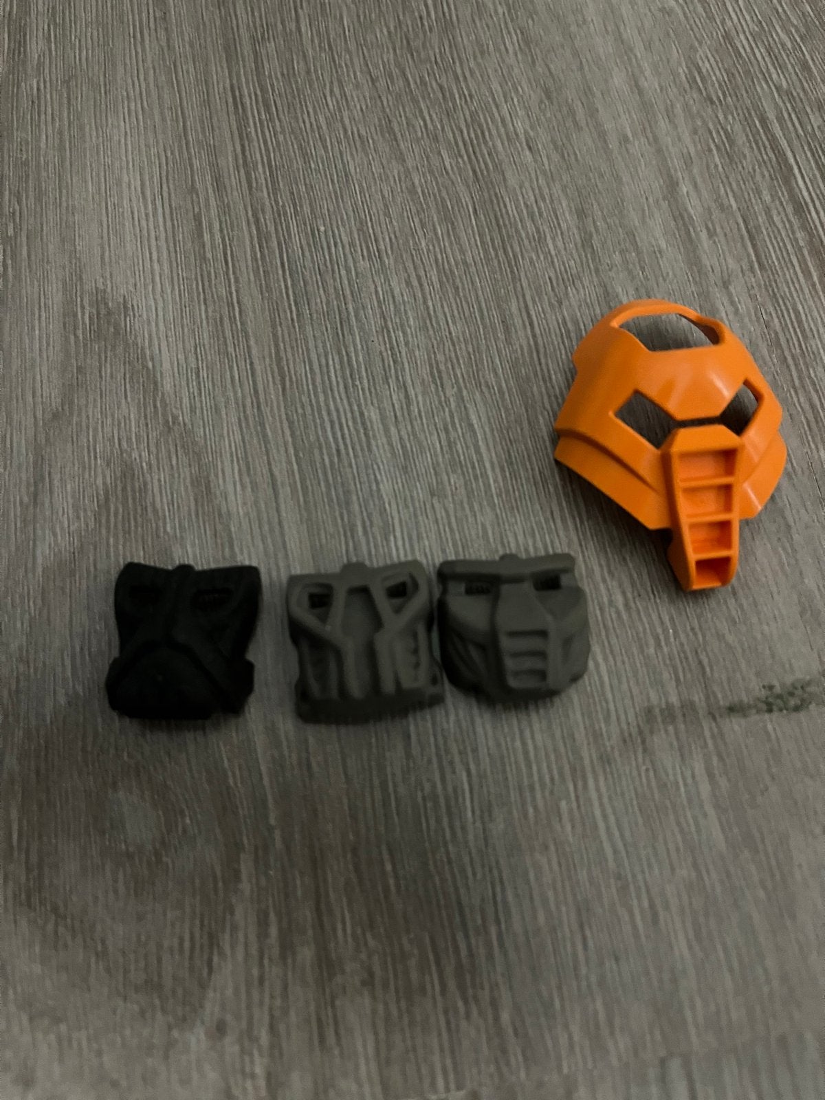 Lego Bionicle onderdelen - Masker en torso's, Ophalen of Verzenden, Gebruikt