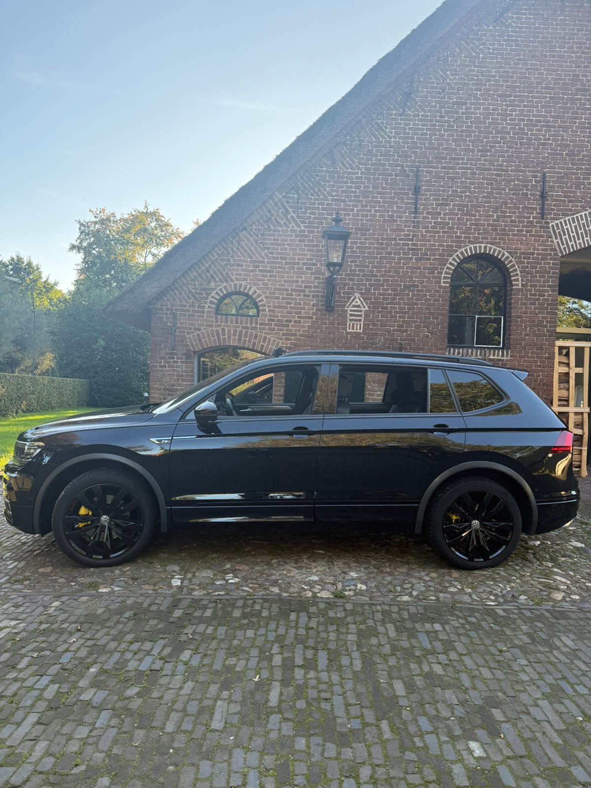 Volkswagen Tiguan all space 2.0 TSI 4MOTION 7-DSG 2019 Zwart, Automaat, Dealer onderhouden, 1984 cc, 7 stoelen
