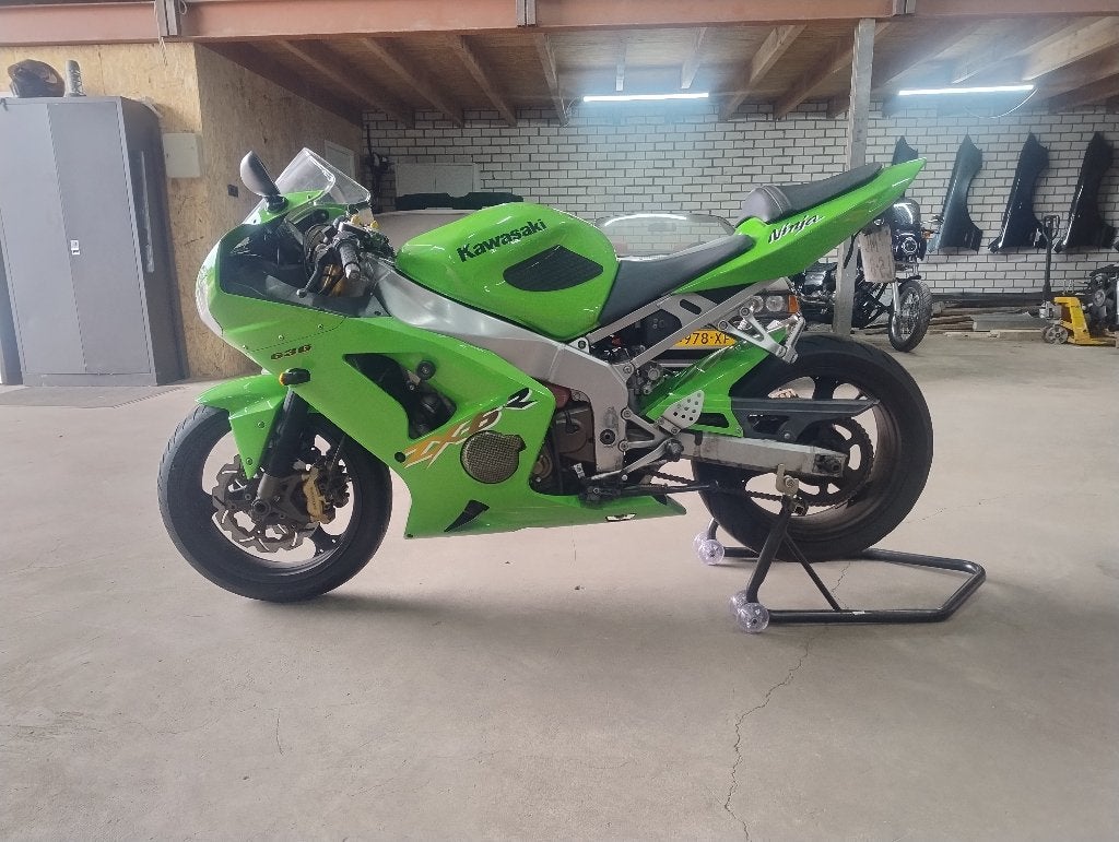 Kawasaki ZX-6R 636cc 2004, LED Verlichting, 636 cc, Kawasaki, 4 cilinders