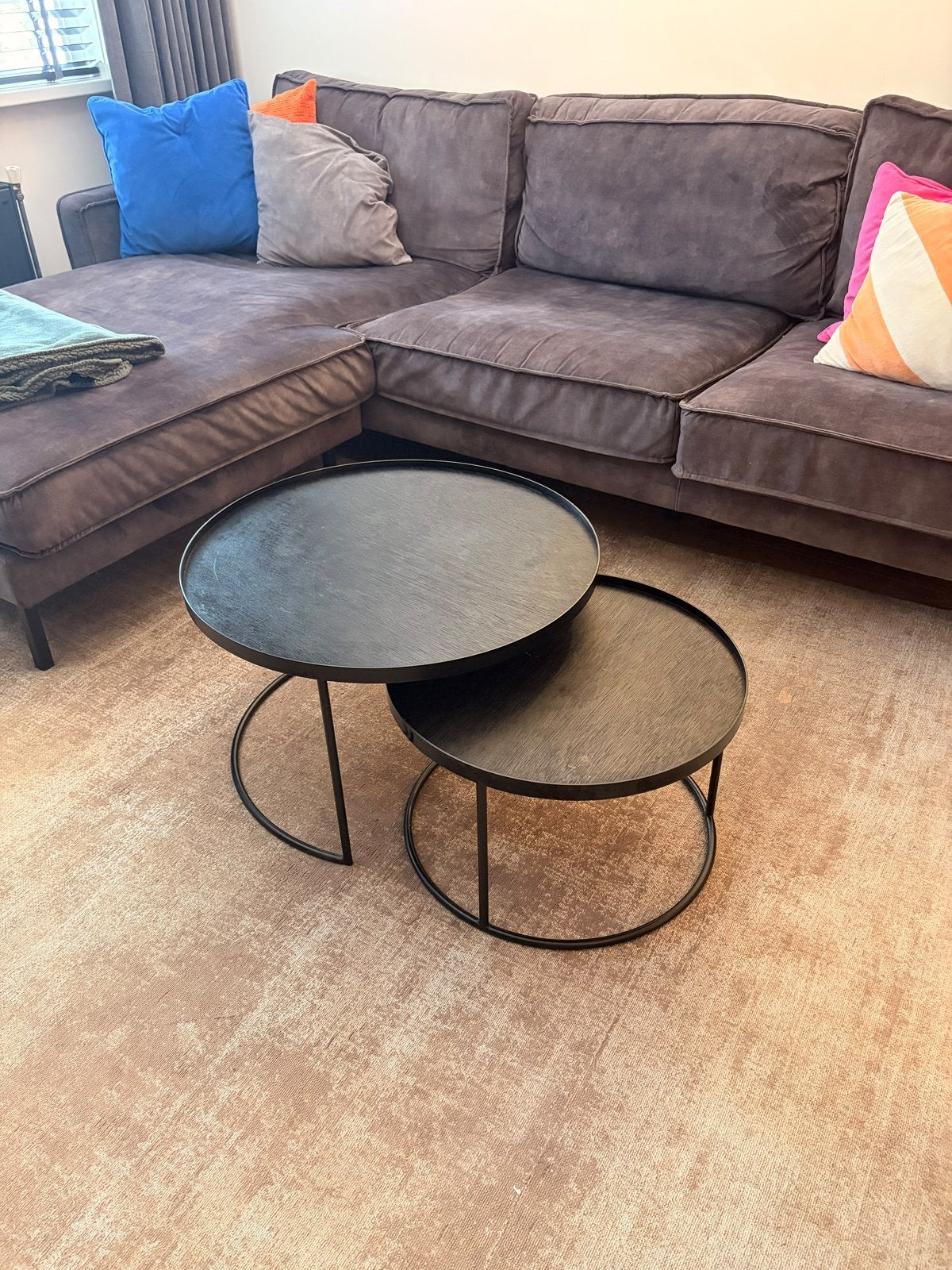 Ethnicraft Salontafel Set | 2 Ronde Zwarte Tafels, Huis en Inrichting, Ophalen, Gebruikt, Rond, 50 tot 100 cm