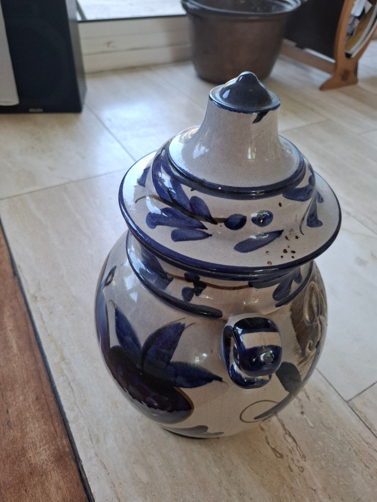Decoratieve vaas met deksel, 38 cm hoog, in goede staat, Ophalen