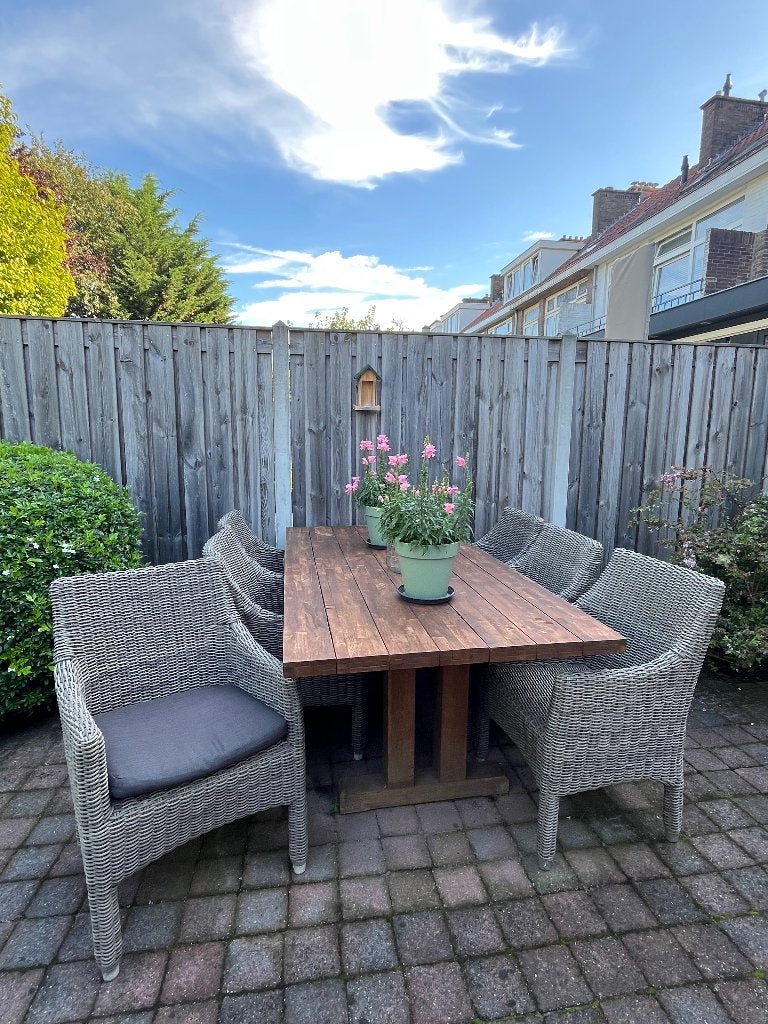 6 Tuinstoelen met kussen voor €20, Ophalen of Verzenden, Gebruikt, Kunststof