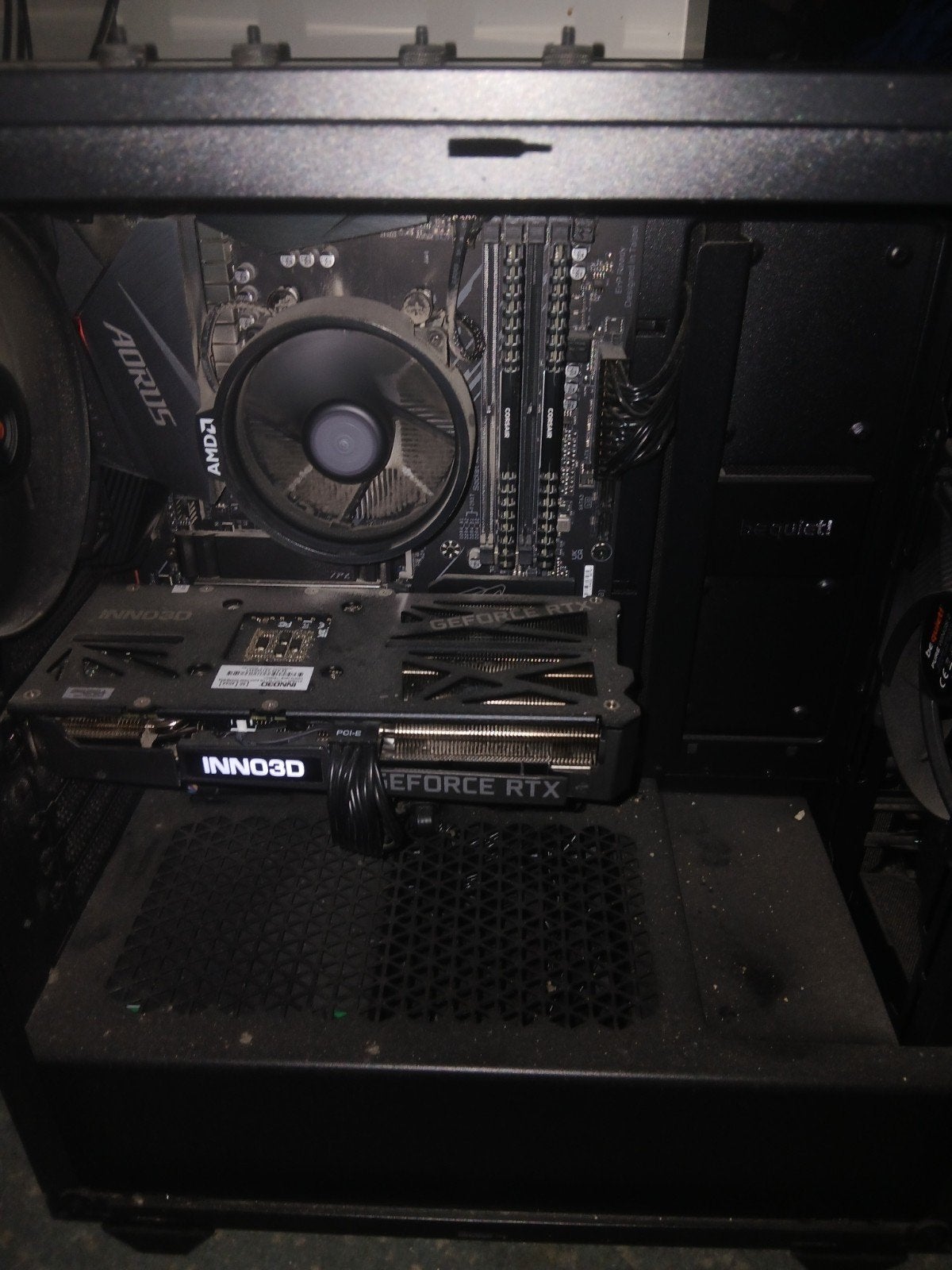 Foto 2 van Gaming PC - AMD Ryzen 7 5800X, RTX 3060 Ti, 16GB RAM