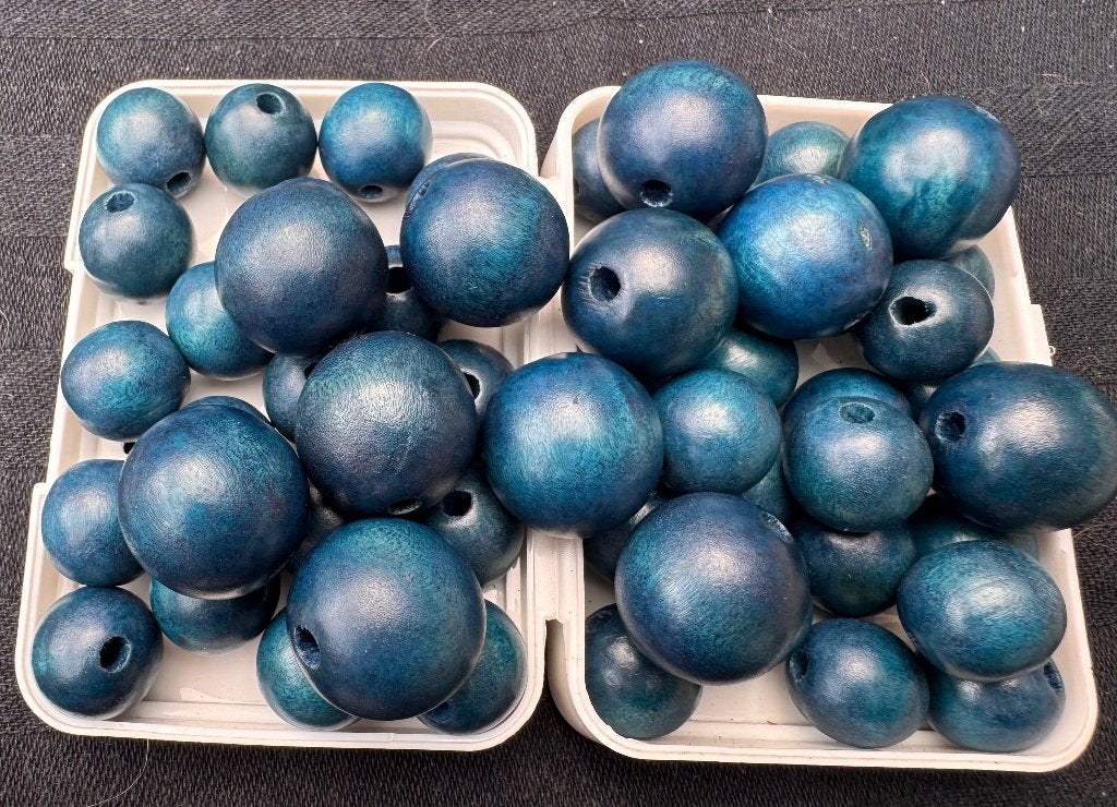 40 stuks Houten kralen petrol blauw metallic mix van maten, Ophalen of Verzenden, Nieuw, Kraal