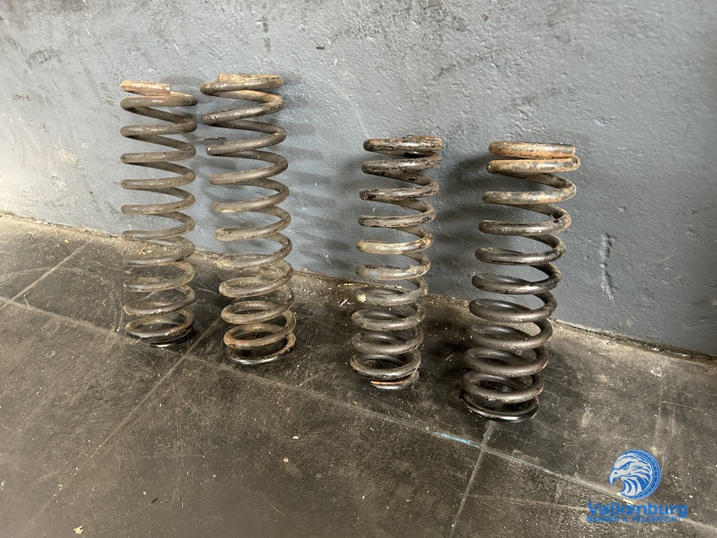 Spiraalveren set van 4 voor Mercedes W201 190D, Auto-onderdelen, Gebruikt, -, -, Ophalen of Verzenden