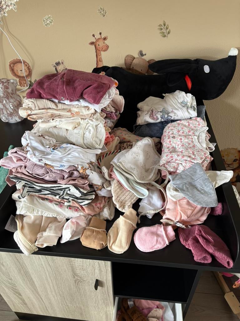 Hele partij babykleding meisje, Ophalen, Zo goed als nieuw, Maat 56